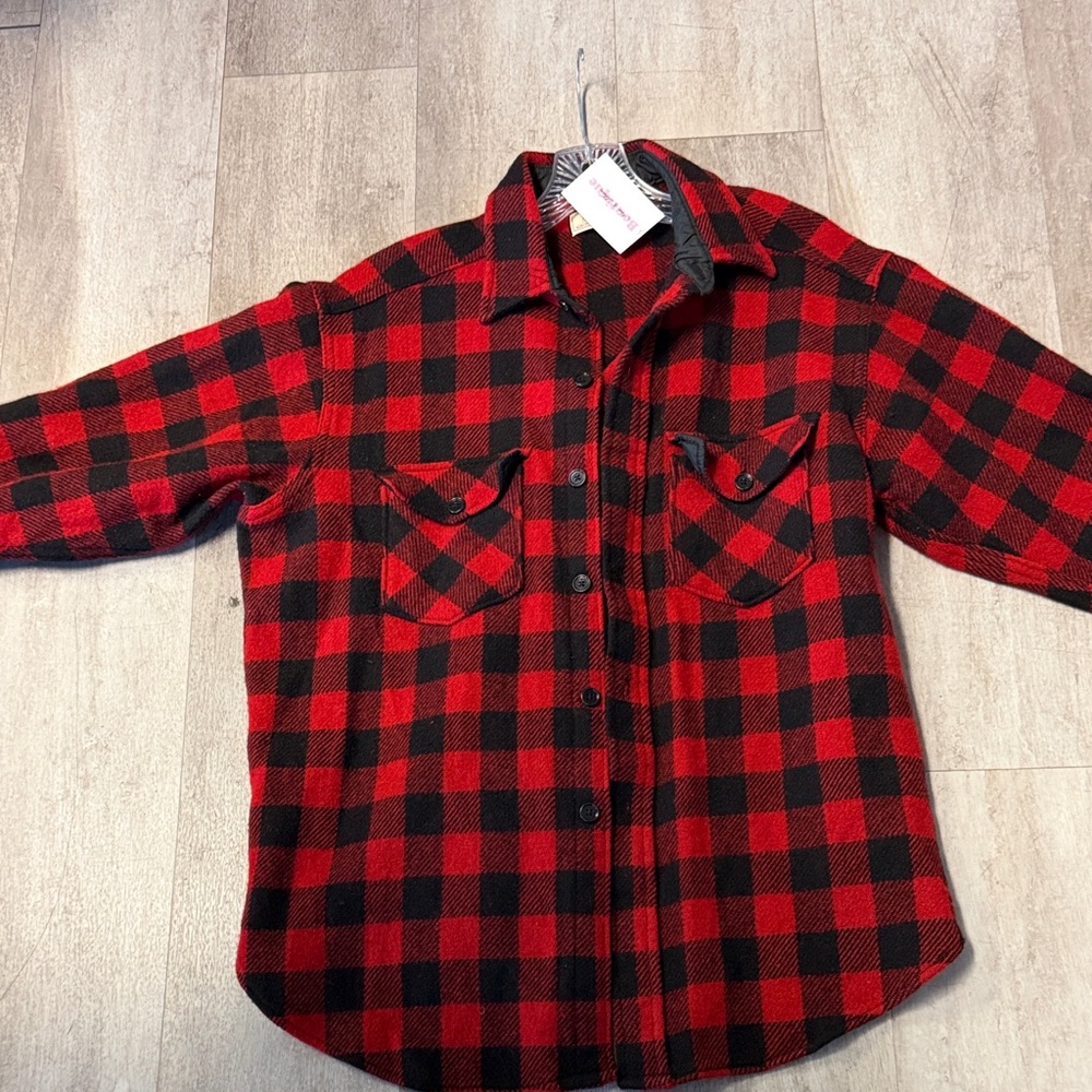 L.L Bean Red and Black Plaid Wool Button Up. - Picture 1 of 2